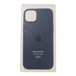 F3.‎ Apple Silicone Case with MagSafe for iPhone 14 Plus or 15 Plus - Navy Blue